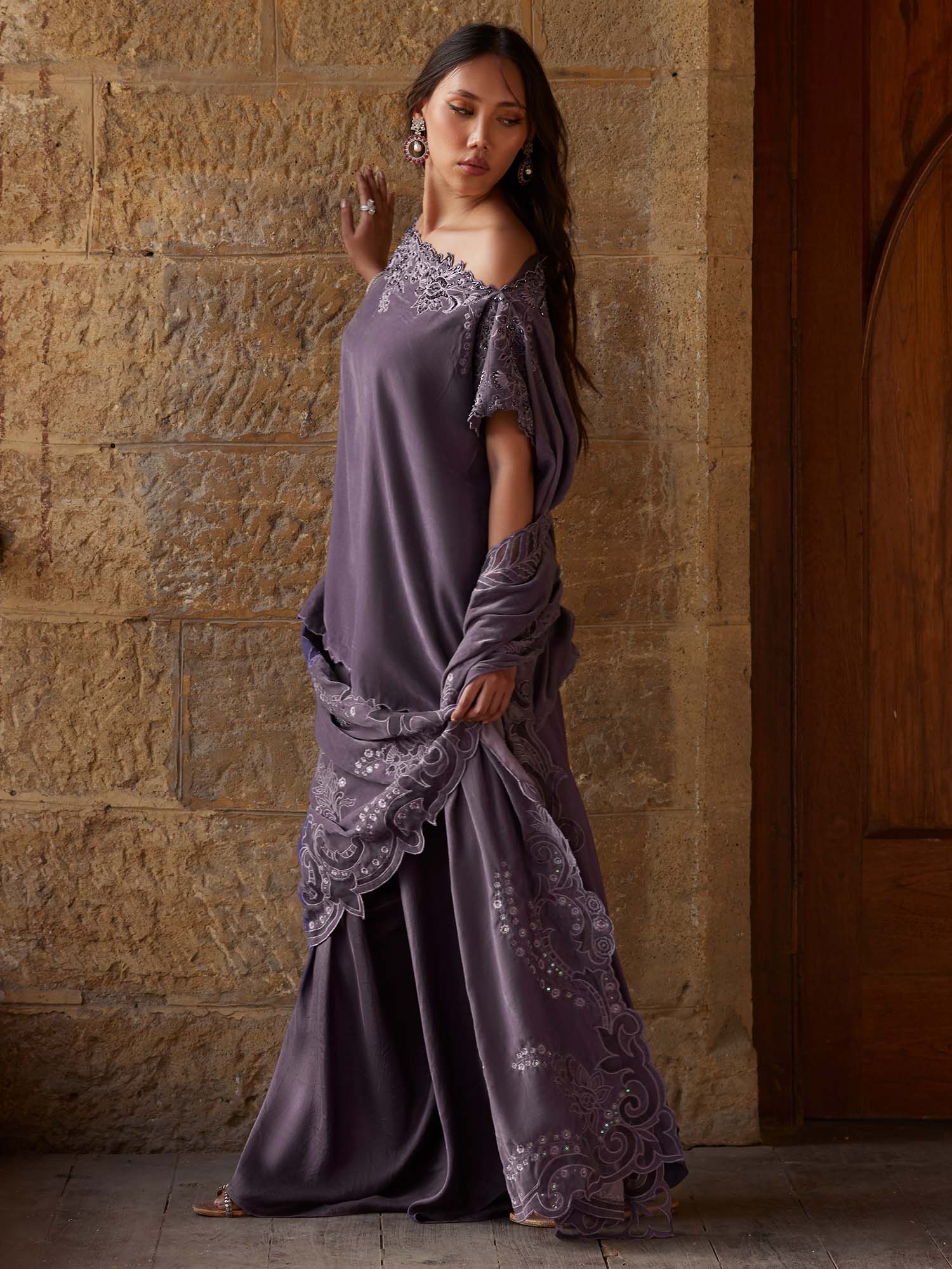 OFF SHOULDER, PANTS & STOLE