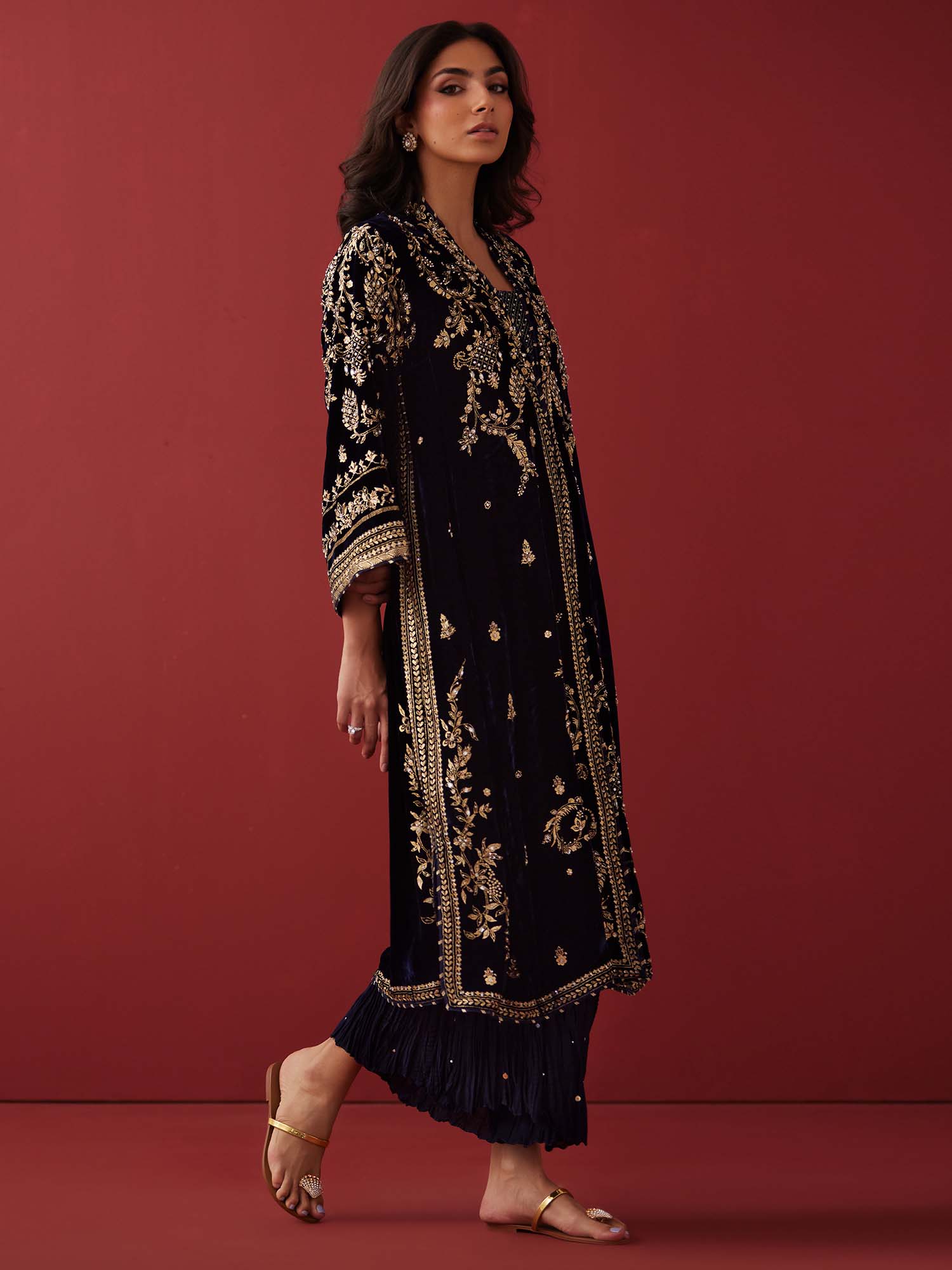 CHOGHA & CRUSHED IZAAR