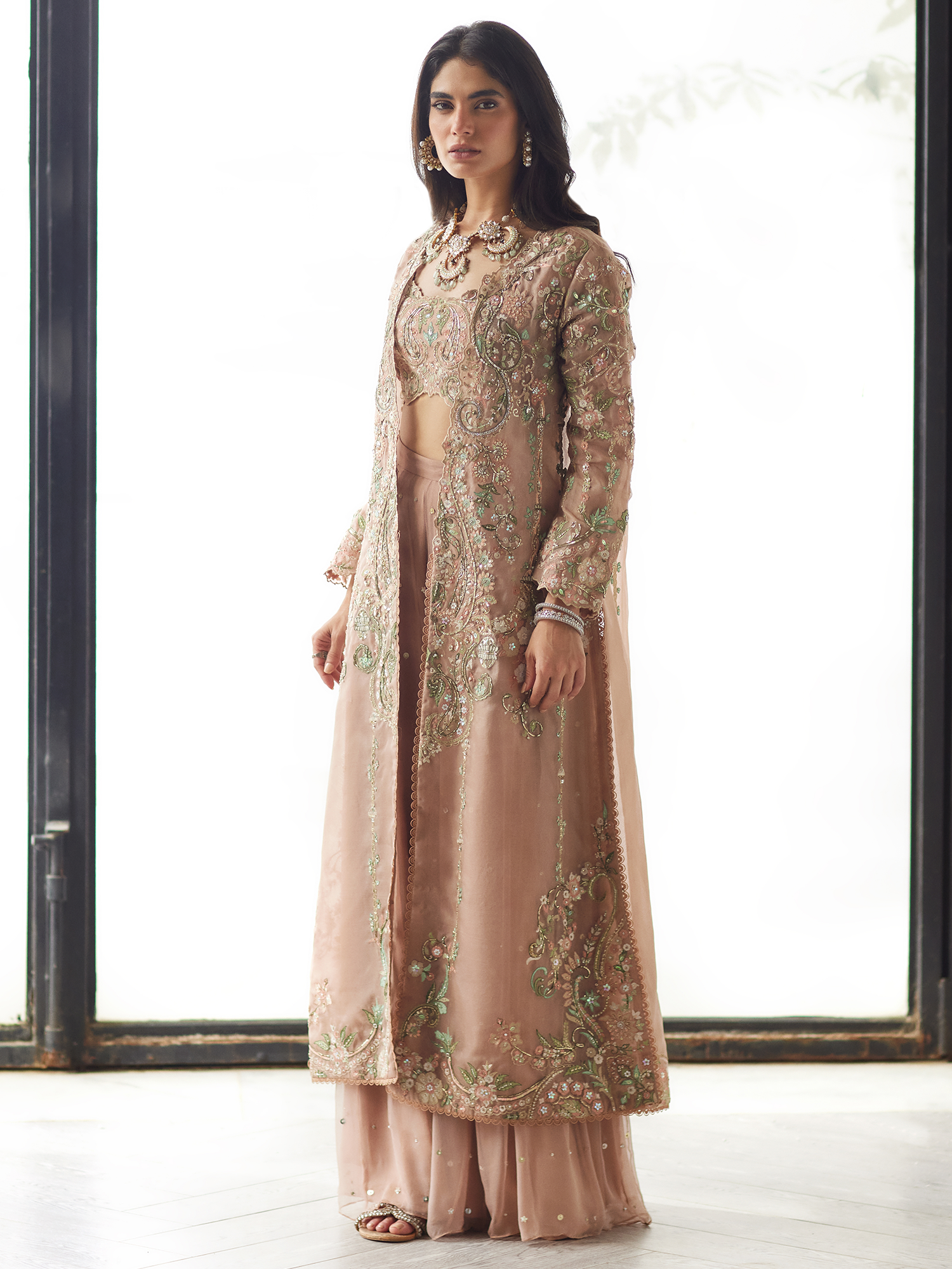 BORGIA, BLOUSE & SHARARA