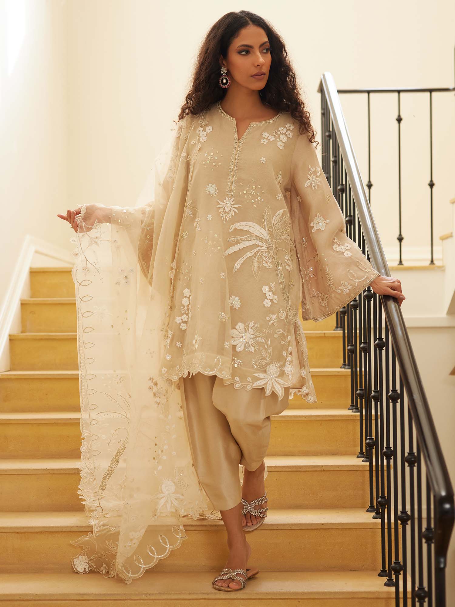 ALISHA, SKINNY SHALWAR & DUPATTA