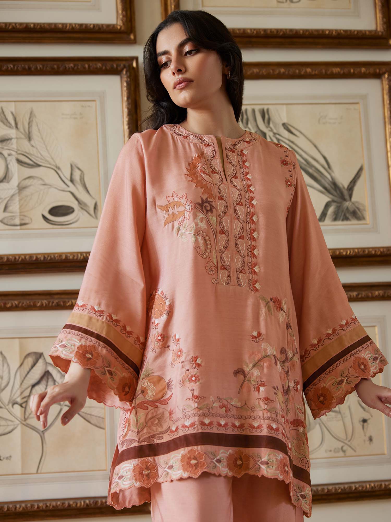 SHORT SICILY & IZAAR