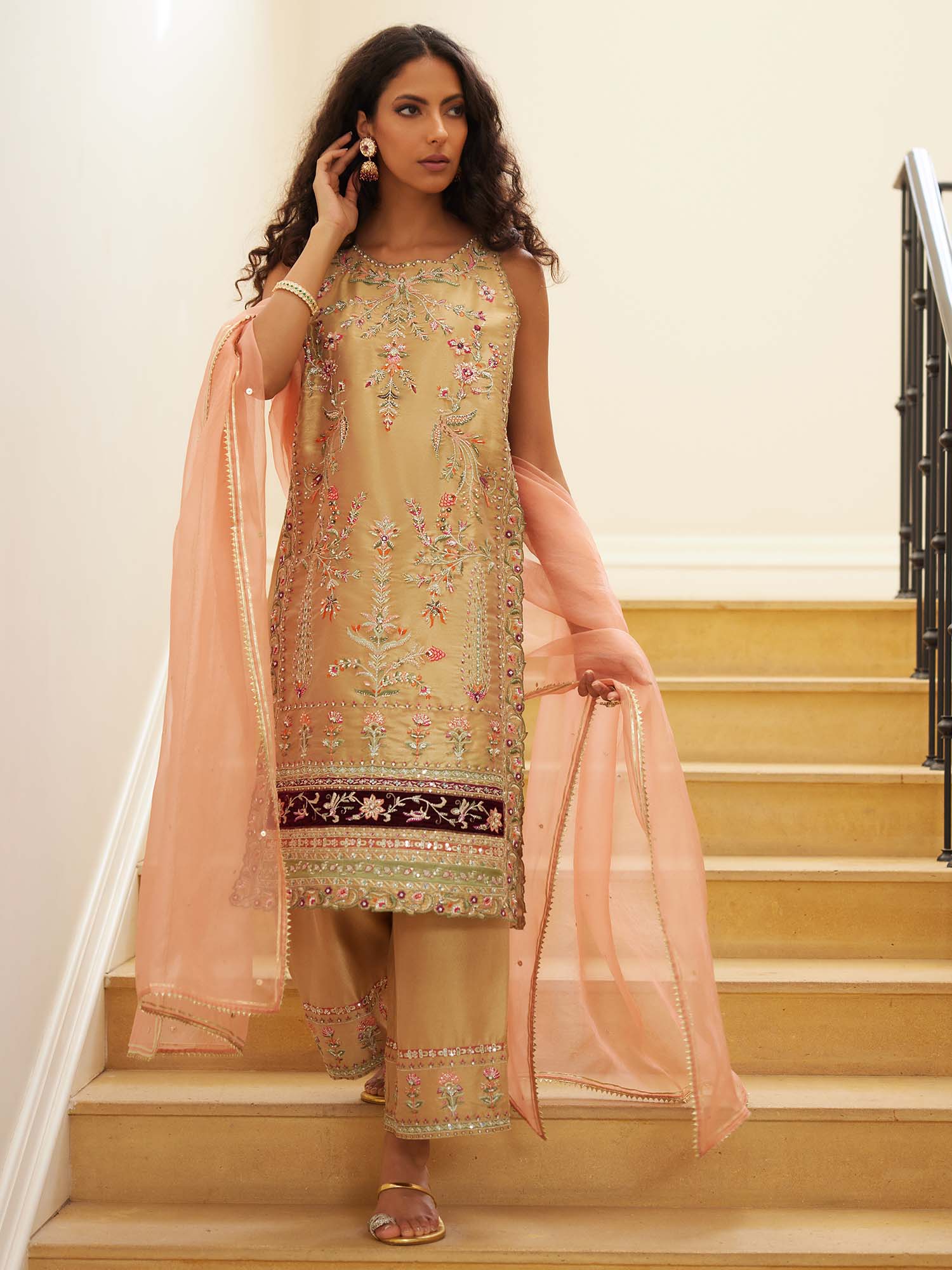 BUNDI, IZAAR & DUPATTA