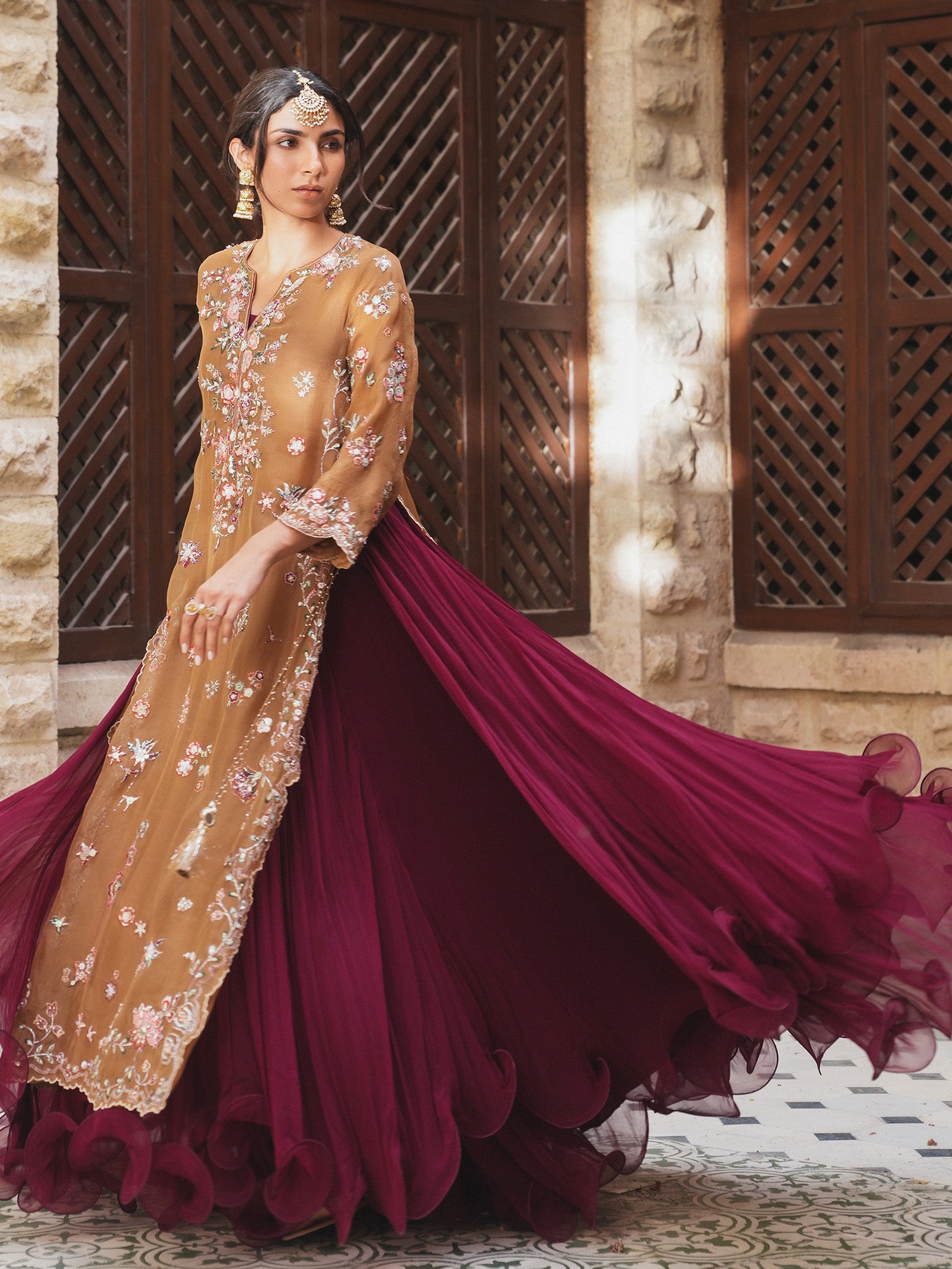 SIDE SLIT & SWIRLY LEHENGA