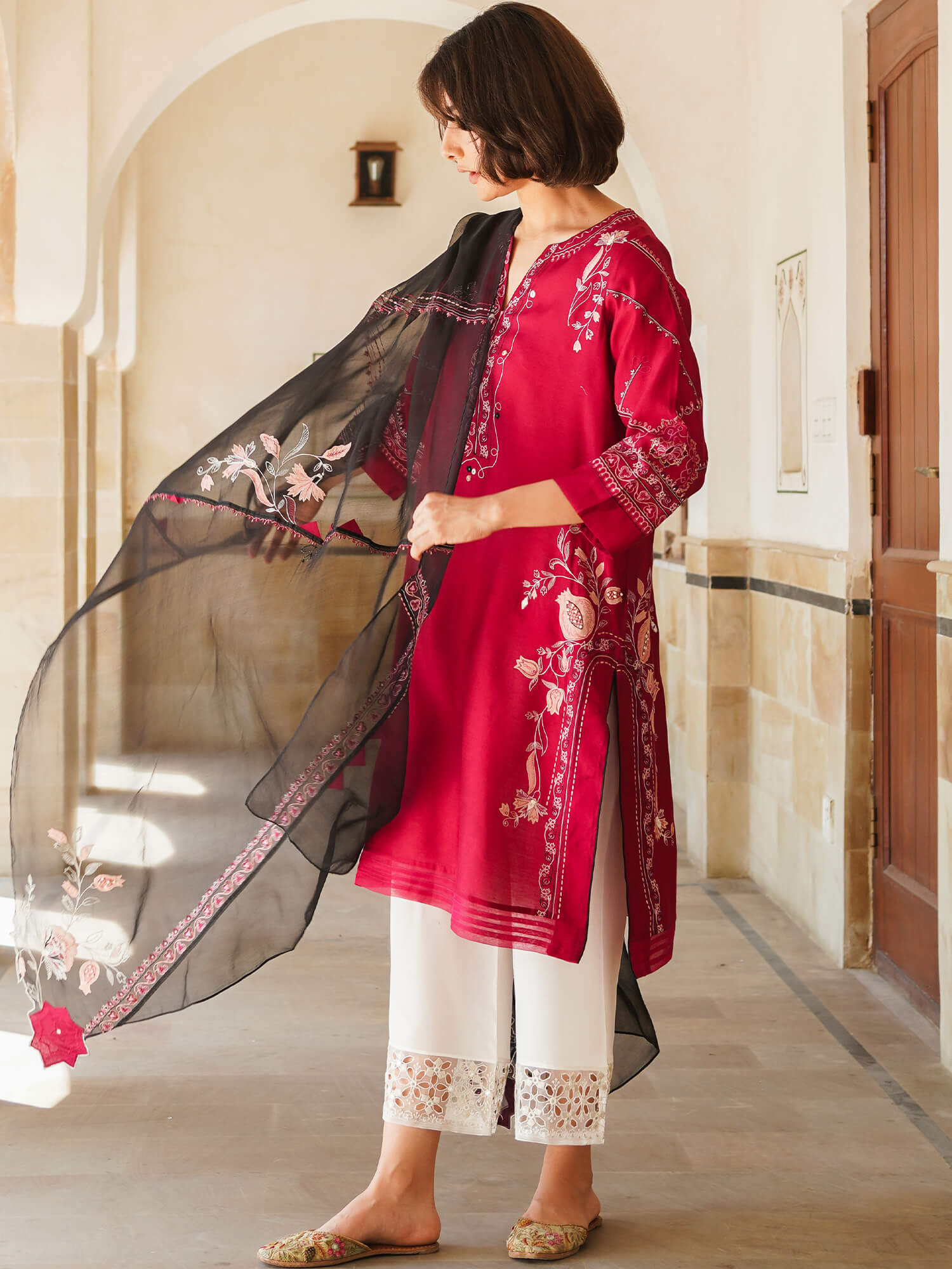 ALISHA & DUPATTA