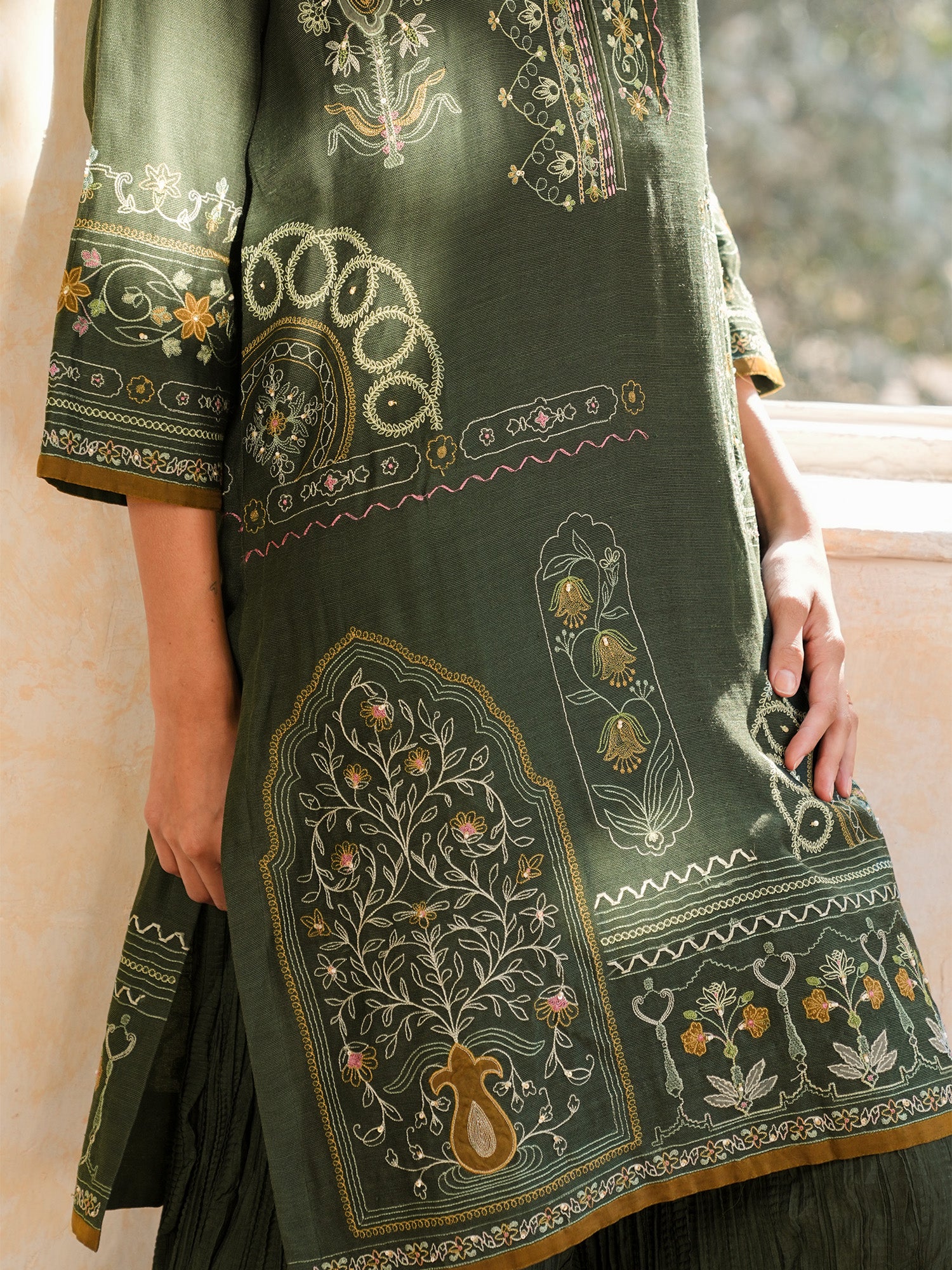 SKINNY MALTA & CRUSHED IZAAR