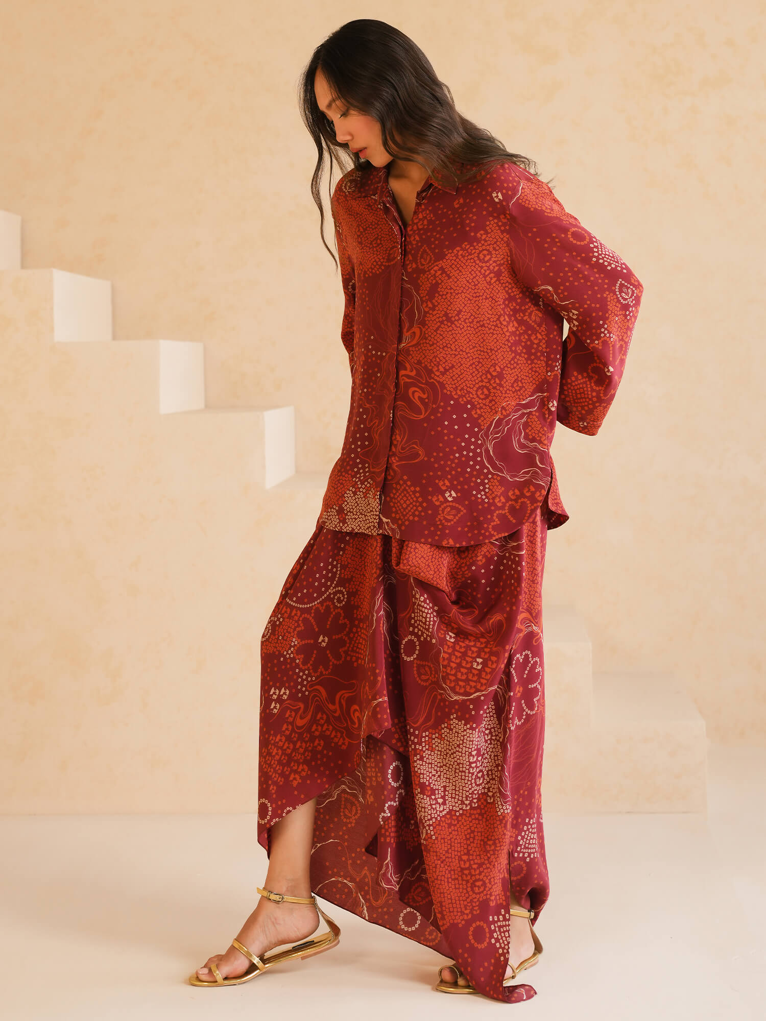 PINMO TOP & PINCHED SKIRT