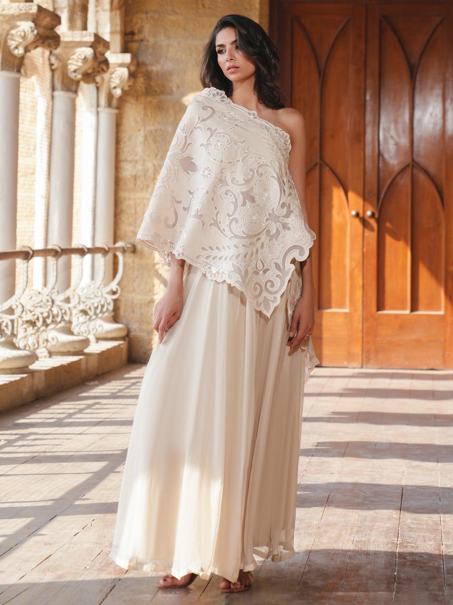 WRAP STOLE & LEHENGA