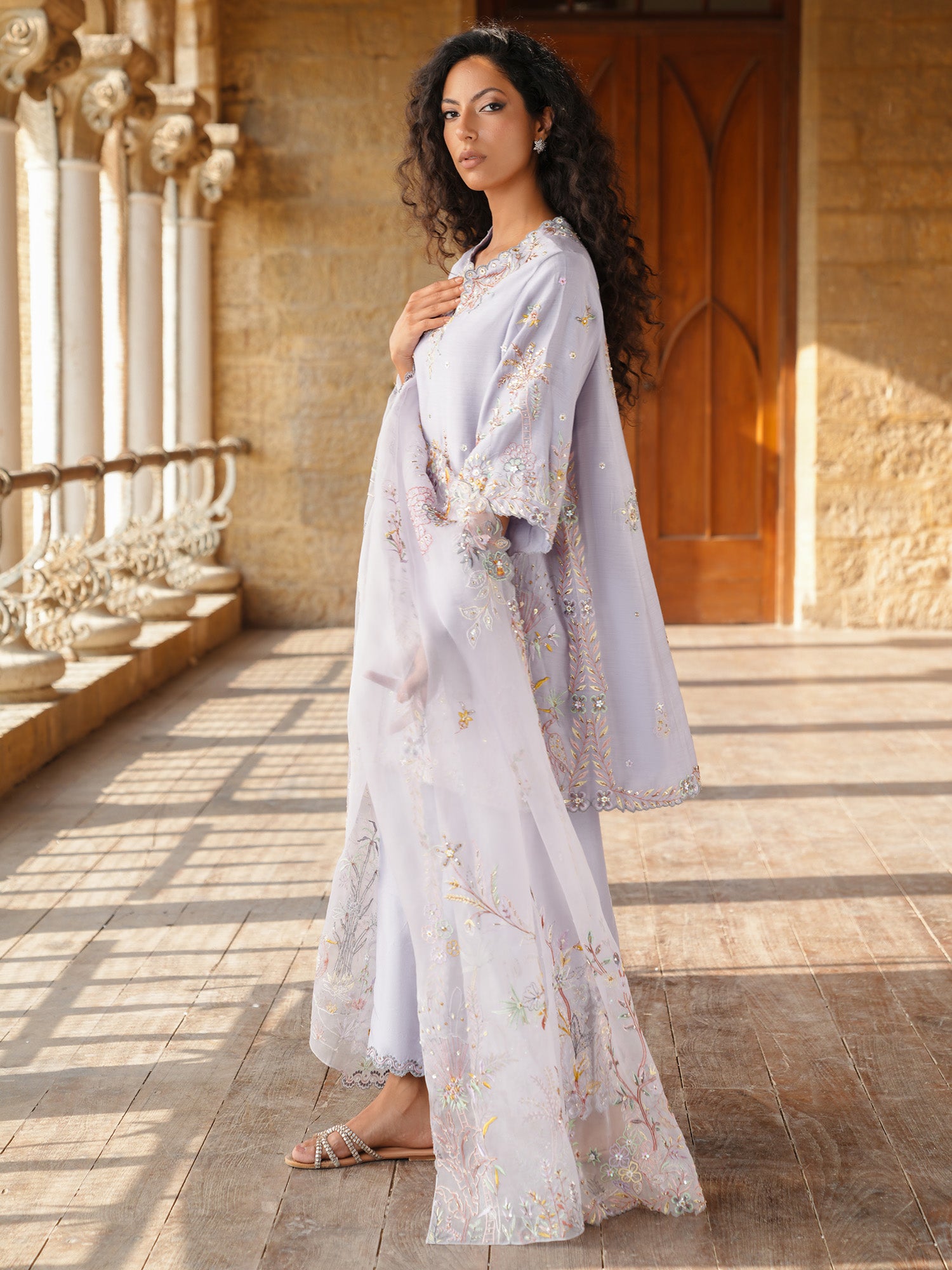 ANTIBE, IZAAR & DUPATTA