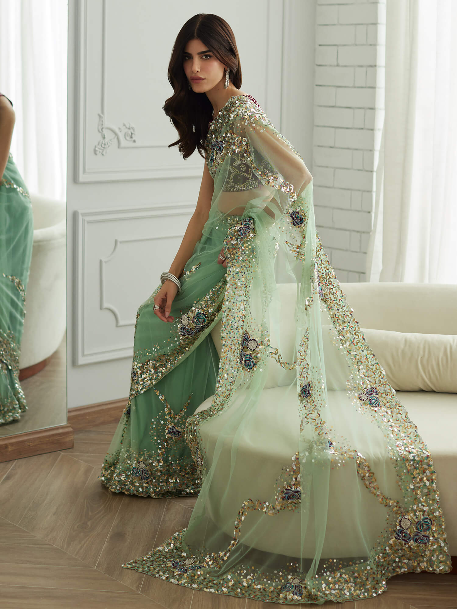 BLOUSE, SARI & PETICOAT