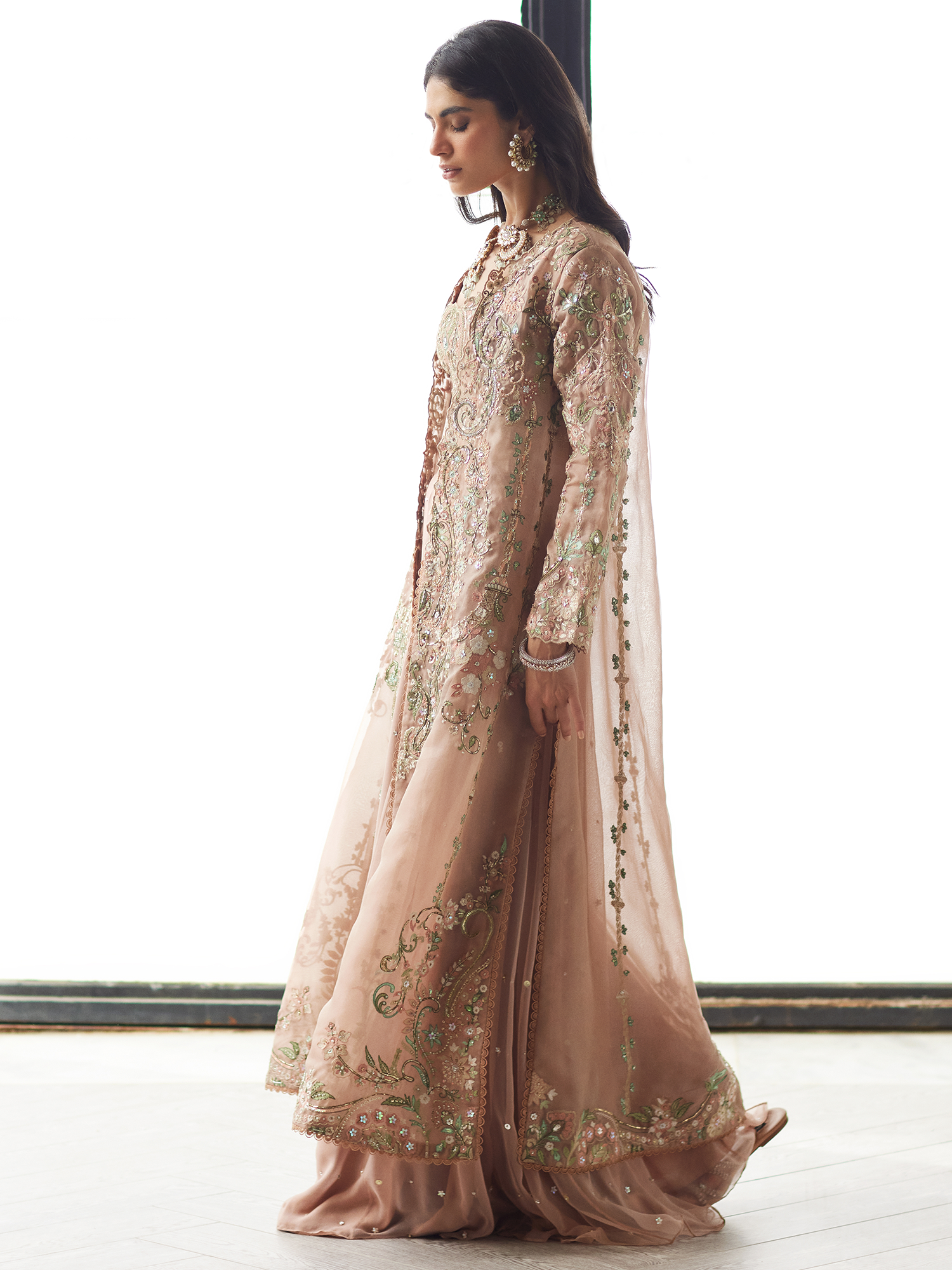 BORGIA, BLOUSE & SHARARA