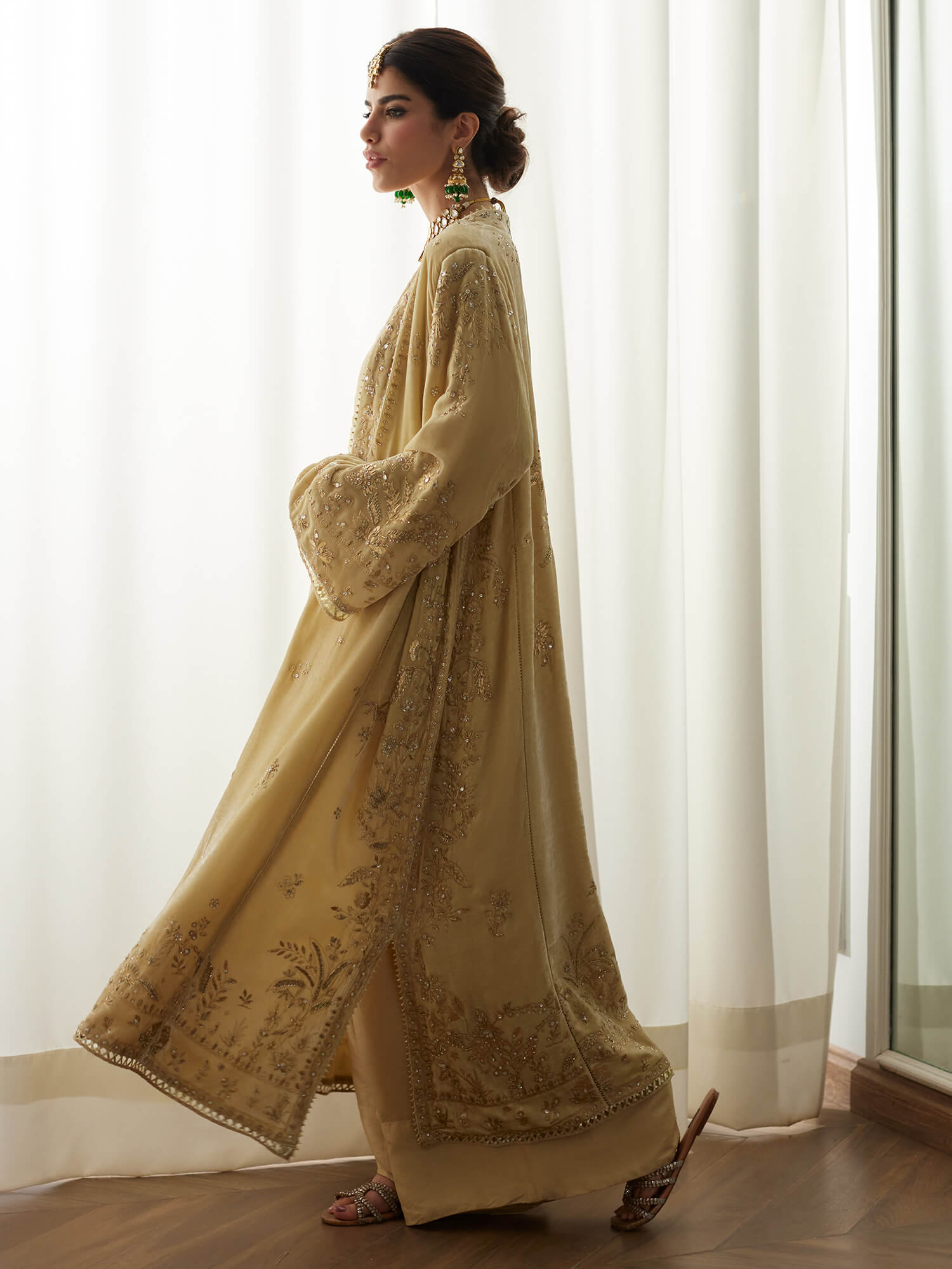 CHOGHA, STRAPLESS TOP & PALAZZO