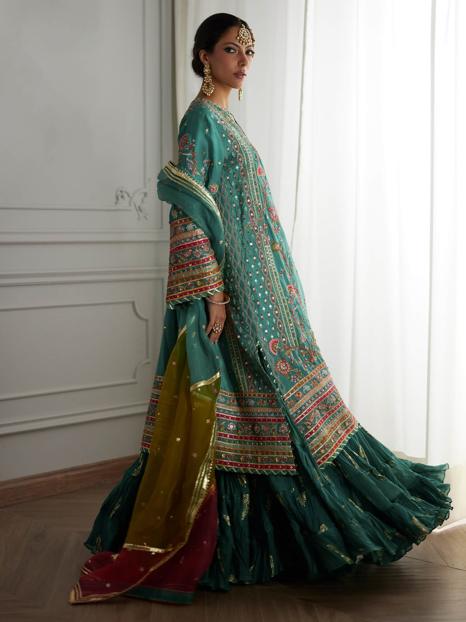 SICILY, CRUSHED GHAGRA & DUPATTA