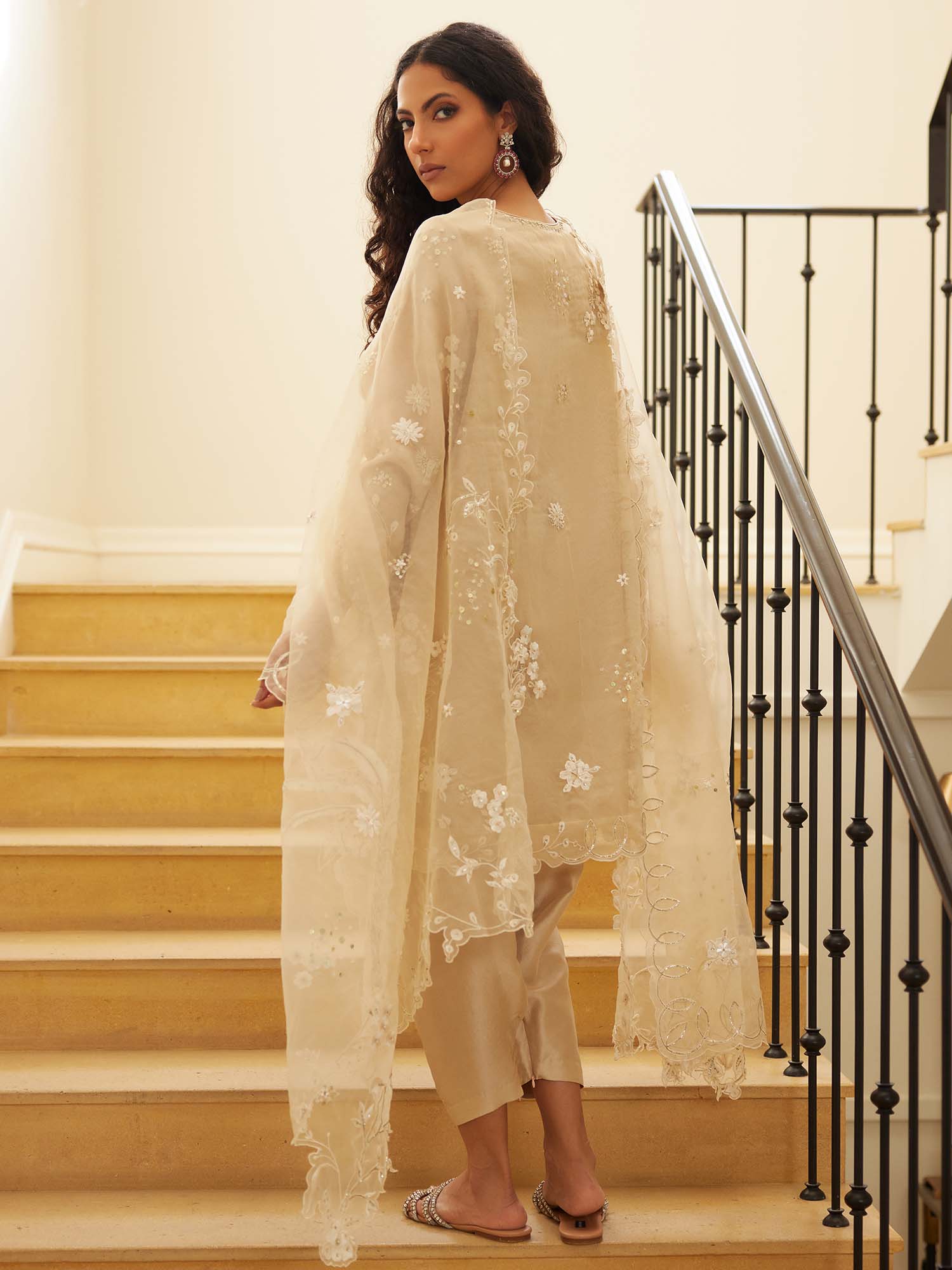 ALISHA, SKINNY SHALWAR & DUPATTA