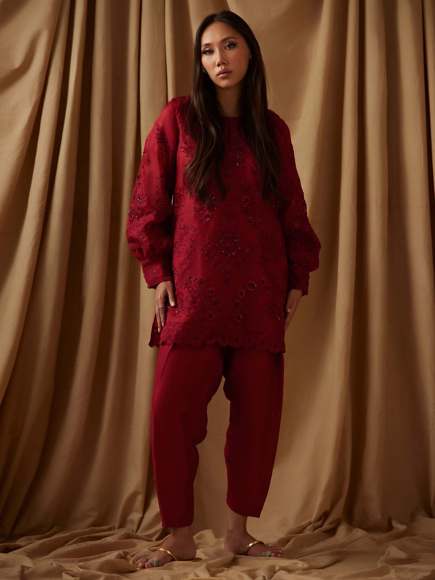 PUFF SLEEVES TOP & SKINNY SHALWAR