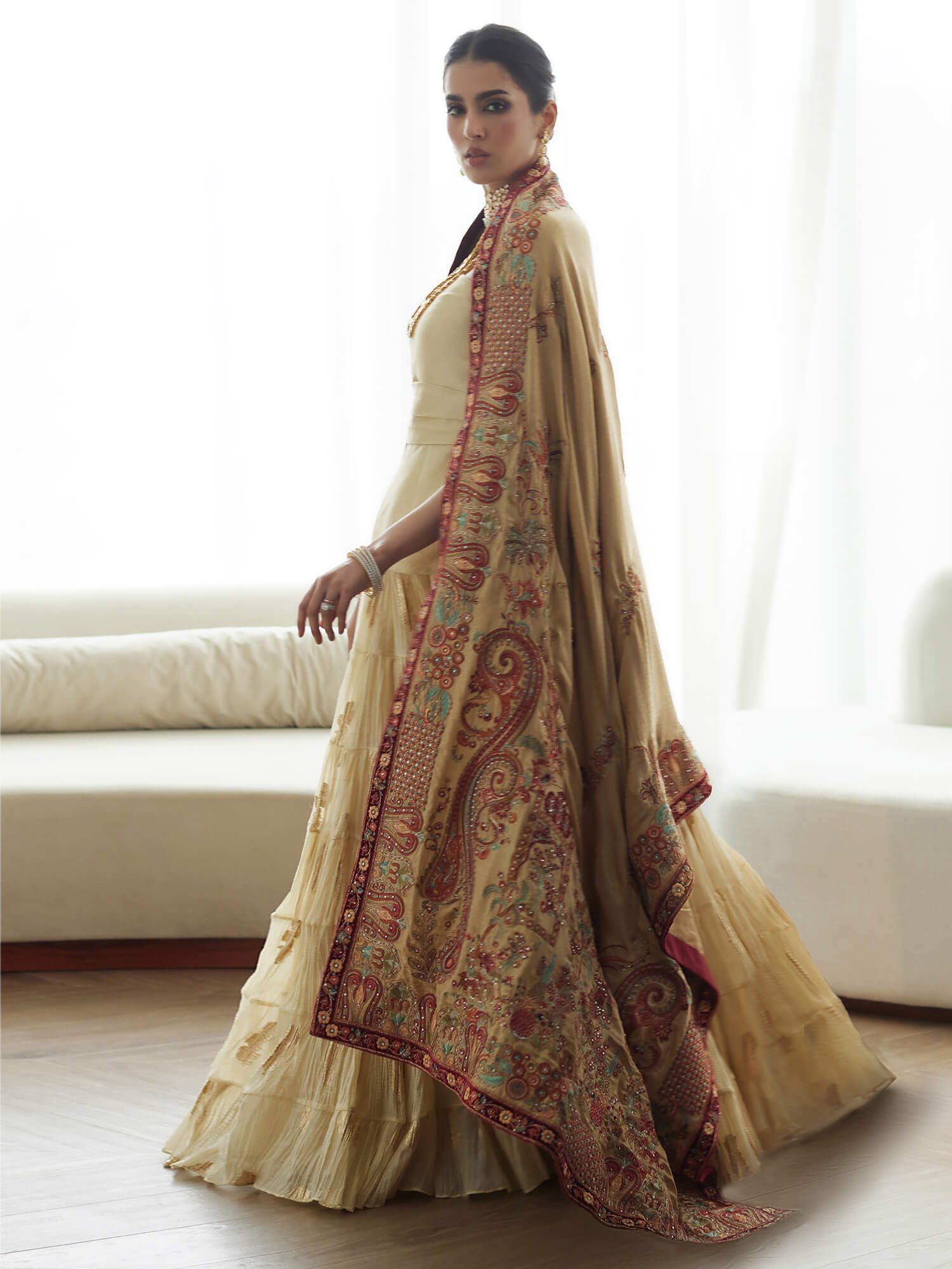 STRAPLESS TOP, CRUSHED GHAGRA & SHAWL