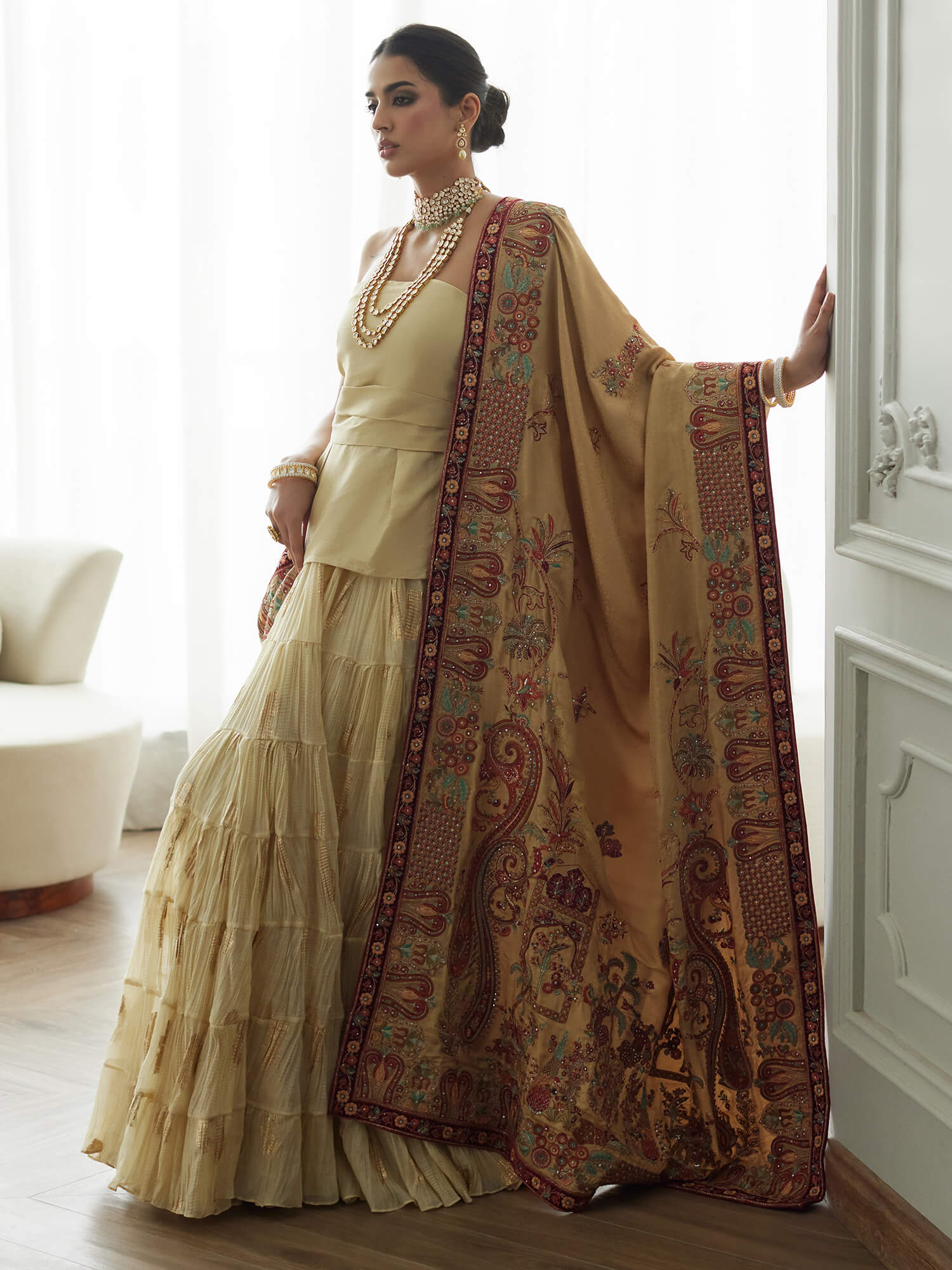 STRAPLESS TOP, CRUSHED GHAGRA & SHAWL