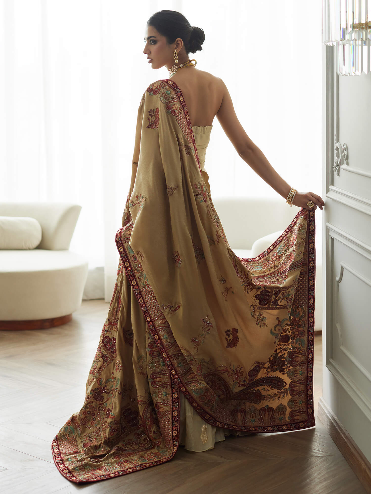 STRAPLESS TOP, CRUSHED GHAGRA & SHAWL