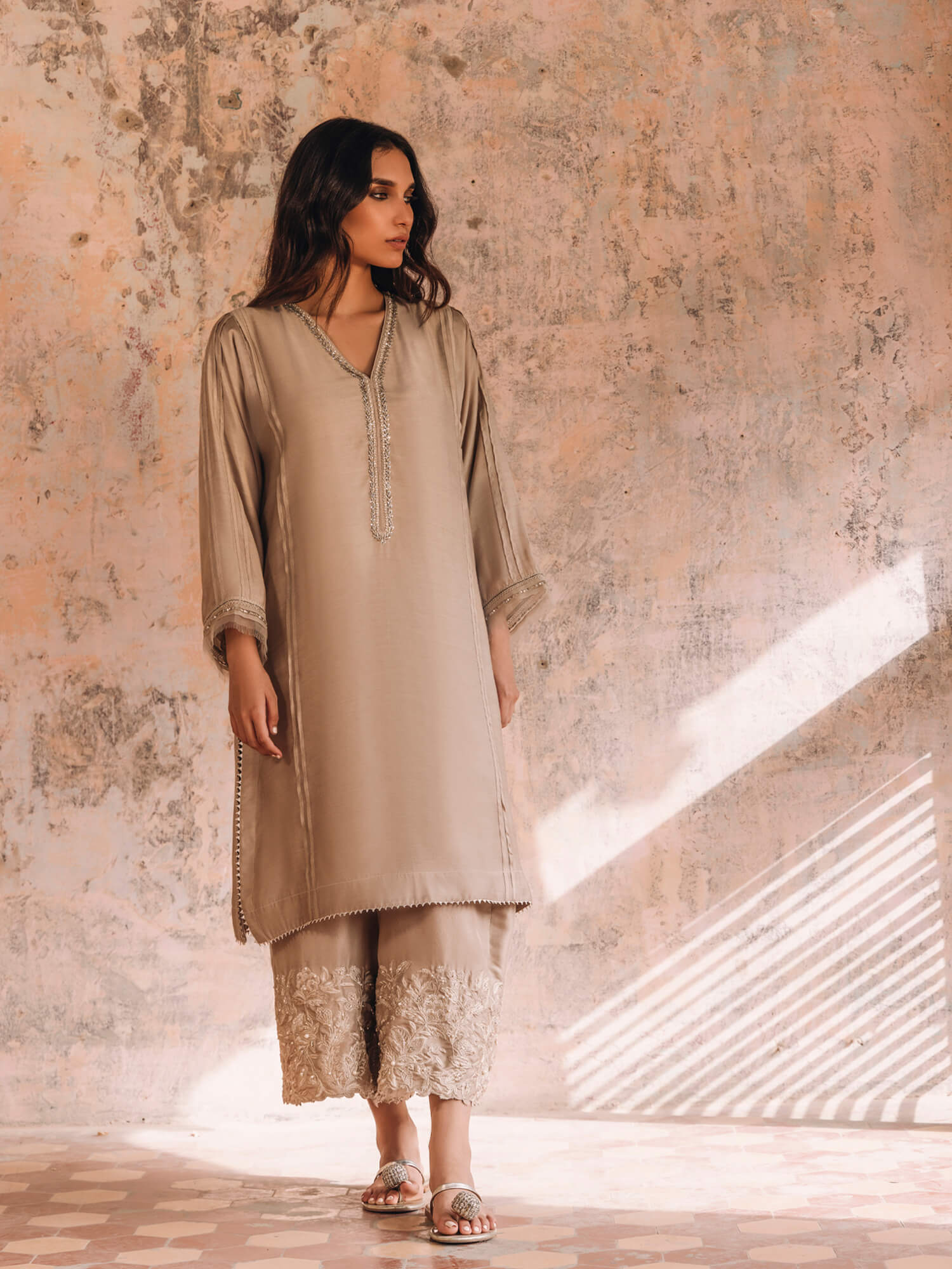 Misha Lakhani Couture Autumn Winter '23 - NIMR KURTI W/ SKINNY SHALWAR –  Nainpreet - The Collective