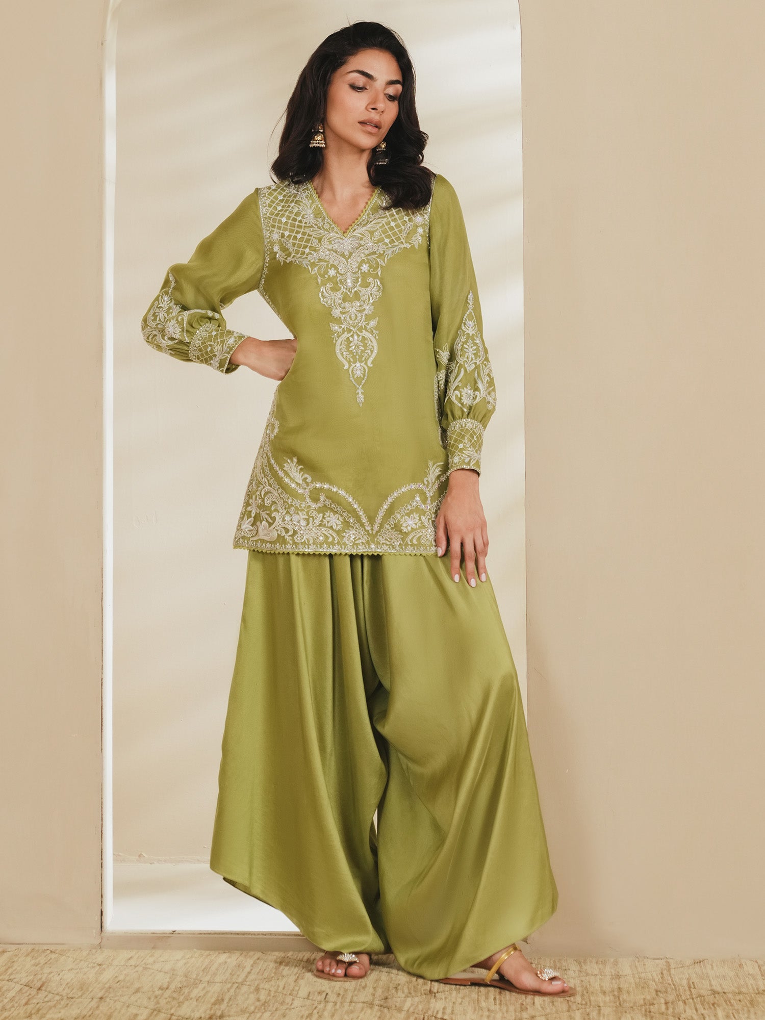 Victorian Sleeves Tunic & Pants
