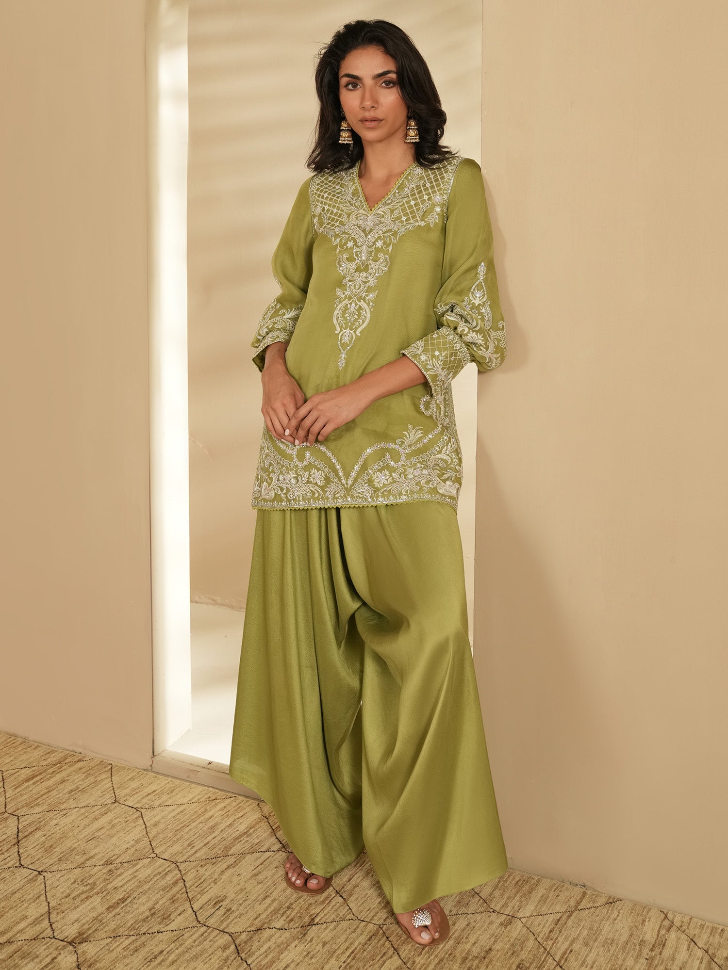 Victorian Sleeves Tunic & Pants