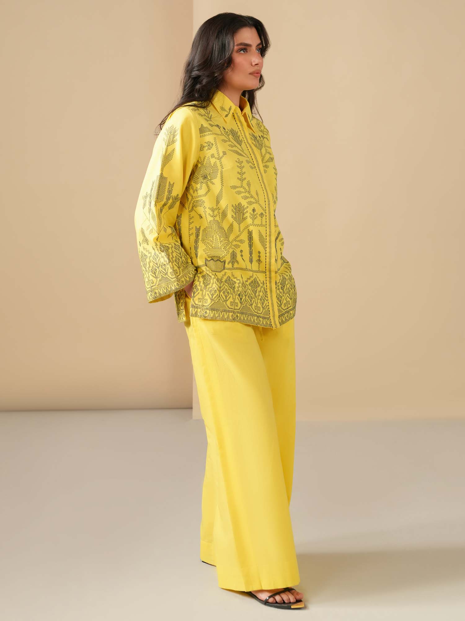 SHIRT & RELAXED PANTS