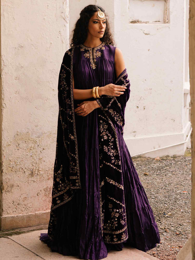 how to wear shawl for anarkali
